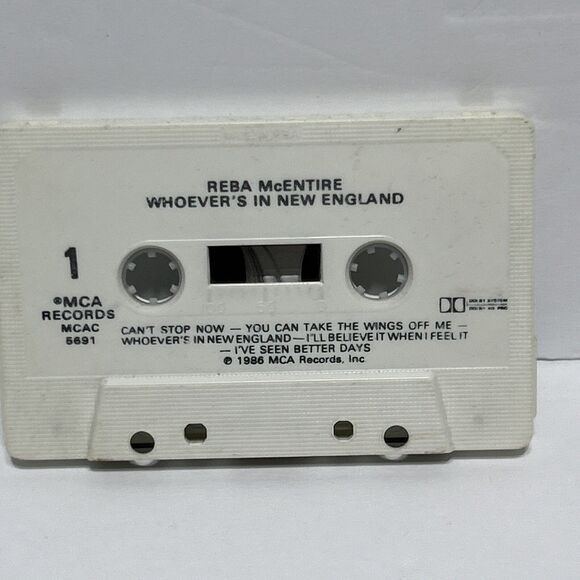 Set of 3 Reba McEntire Whoever's in New England Cassette Tapes Country - Picture 8 of 9